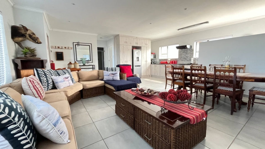 5 Bedroom Property for Sale in Dana Bay Western Cape